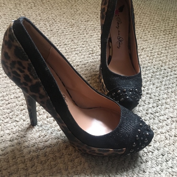 Leopard Print Stilettos - Picture 4 of 4